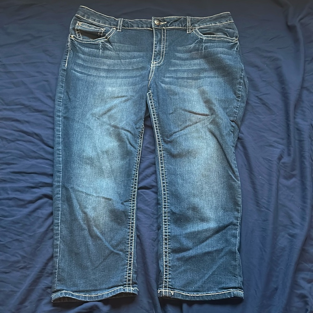 Love Indigo Capri’s Size 14